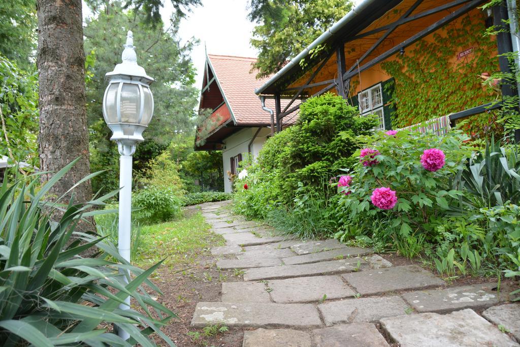 Garten Vendeghaz Eger Exterior photo
