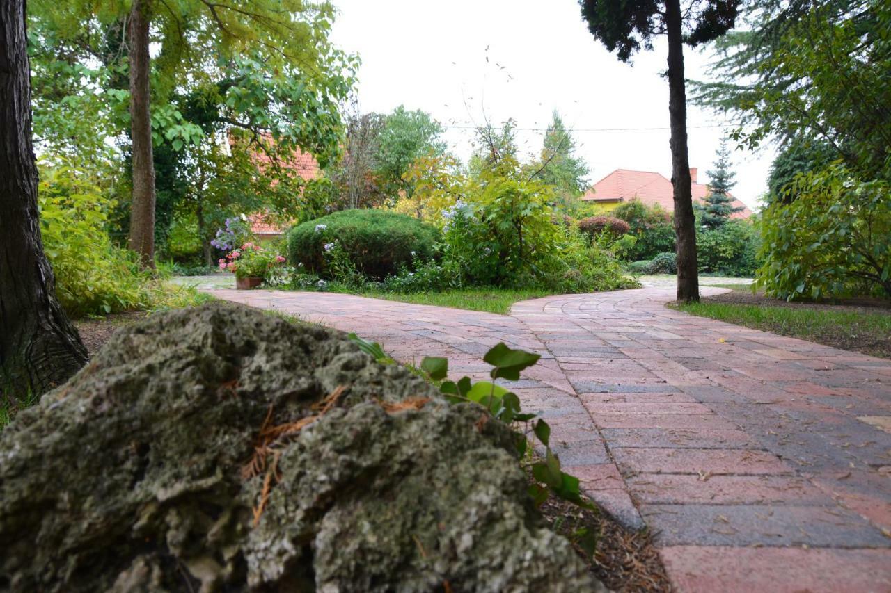 Garten Vendeghaz Eger Exterior photo